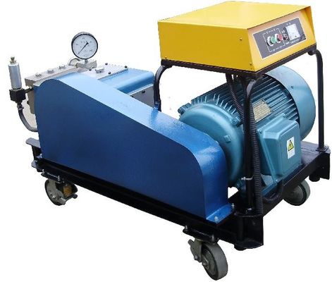 Qualidade  Triplex Plungers High Pressure Water Jet Pump For Industrial Use 1000bar ISO9001 fábrica