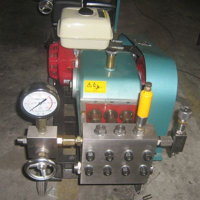 Máquina de limpeza industrial a pressão de 320 bar Máquina de lavagem a alta pressão